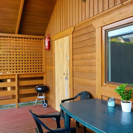 Letniskowe Nad Morzem Lodge *