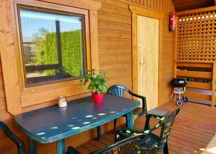 Letniskowe Nad Morzem Lodge *